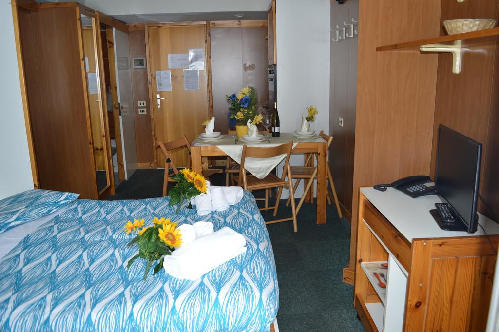Residence Il Vigo Di Marilleva Exterior photo